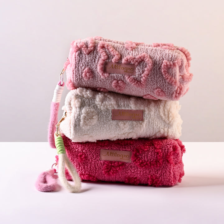 Fluffy Hearts Travel Case