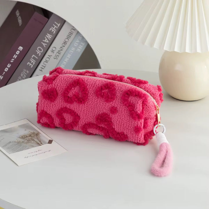 Fluffy Hearts Travel Case