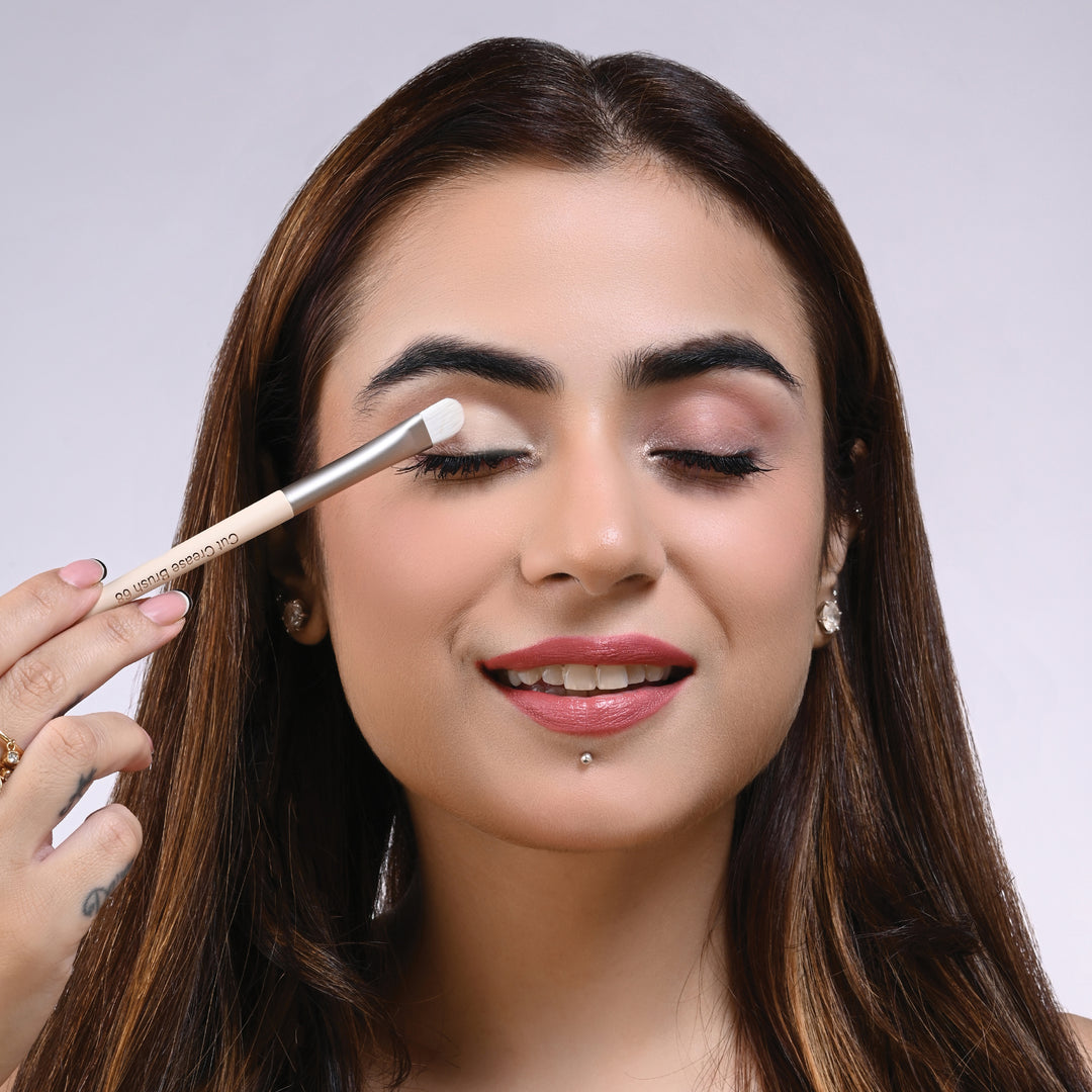 Cut Crease Brush 68