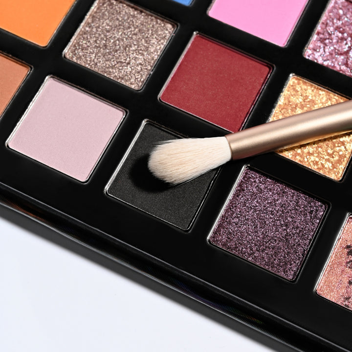 Large Crease Brush 59