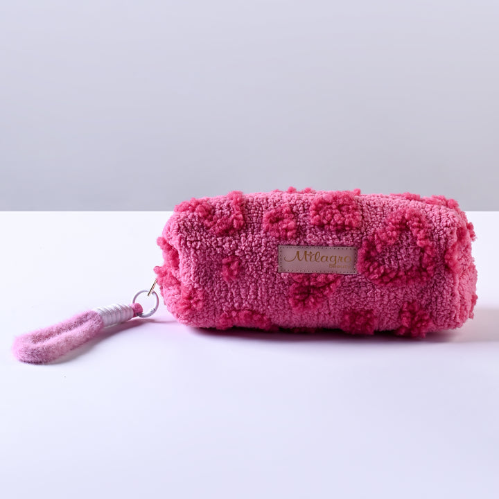 Fluffy Hearts Travel Case