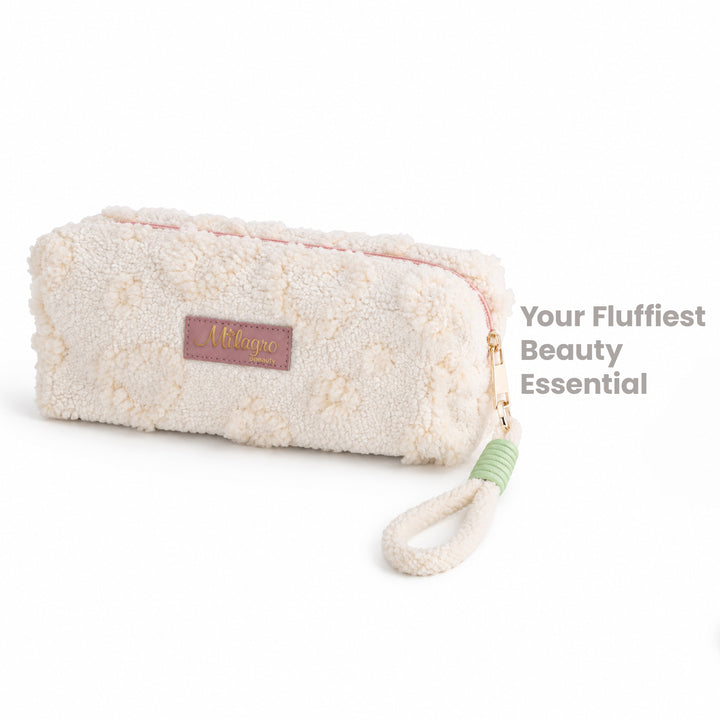Fluffy Hearts Travel Case